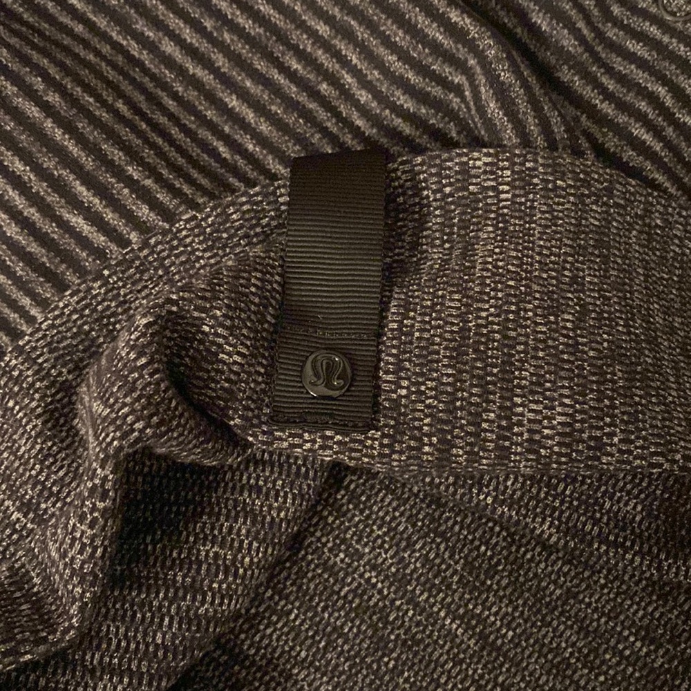 LULULEMON infinity scarf.